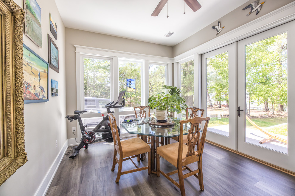 Home design - transitional home design idea