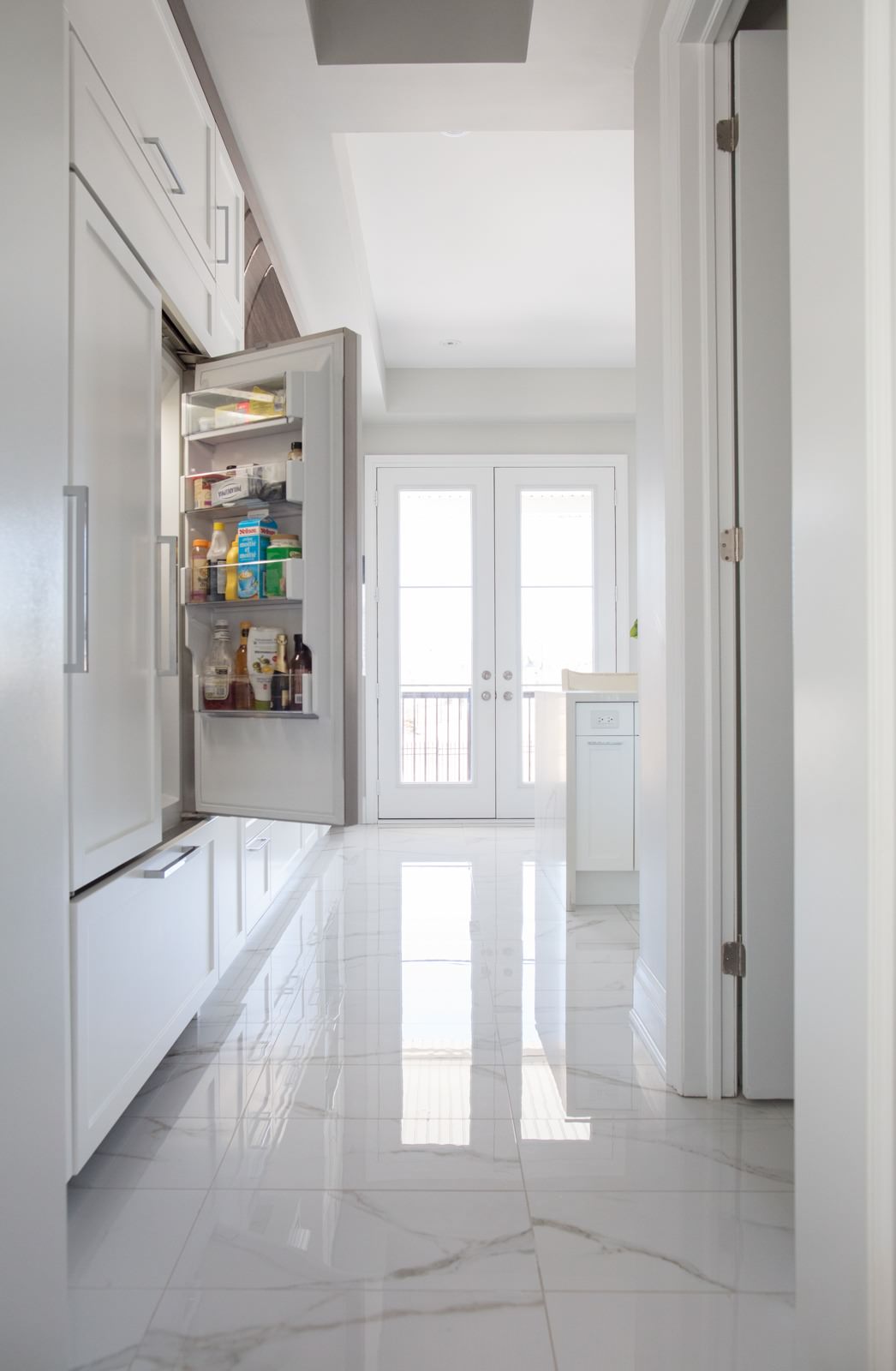 Кухня МДФ белая эмаль Сочи