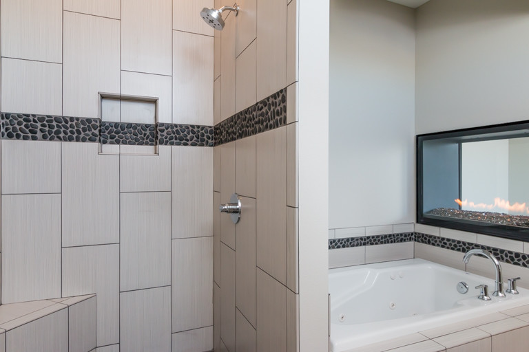 Bathroom - transitional bathroom idea