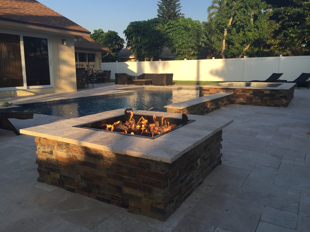 Fliss fire pit