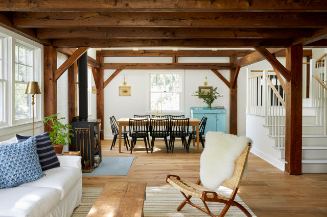 Houzz Tour: New Character for a 1980s Post-and-Beam Home