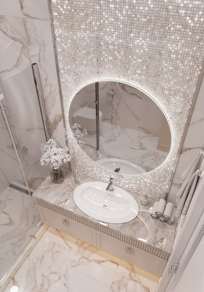 Классическая бежевая душевая комната