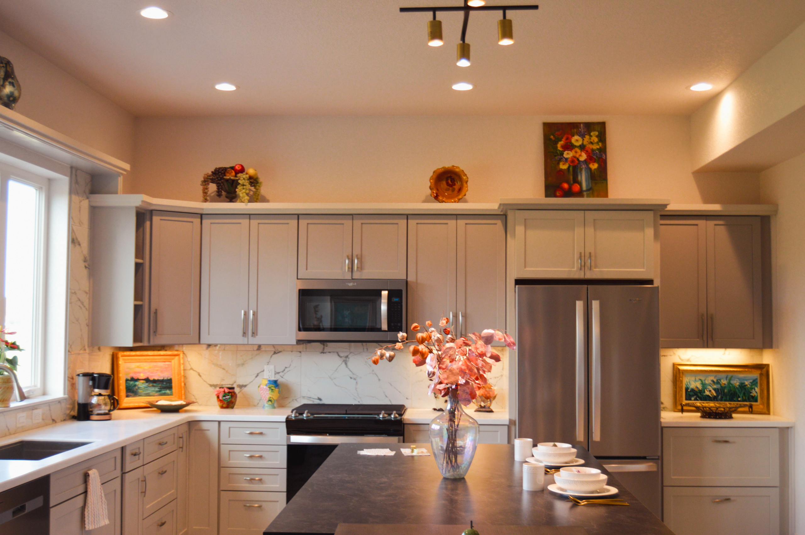 A Bright and Inviting Kitchen
