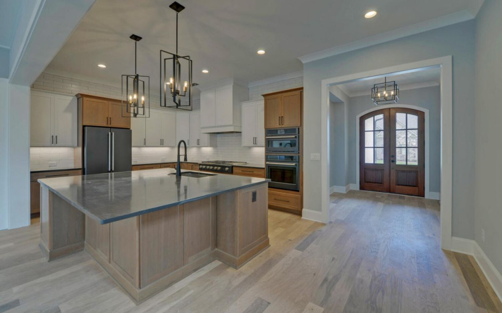 Inspiration for a transitional kitchen remodel in Atlanta