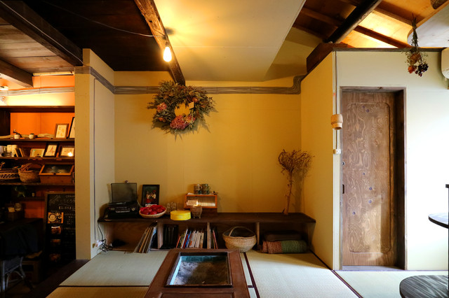 6帖の畳、火鉢で干物を classique-salon