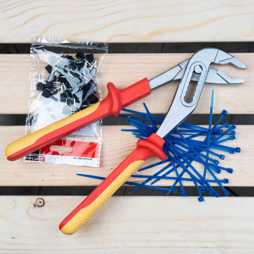 Электромонтажные изделия и инструменты EKF