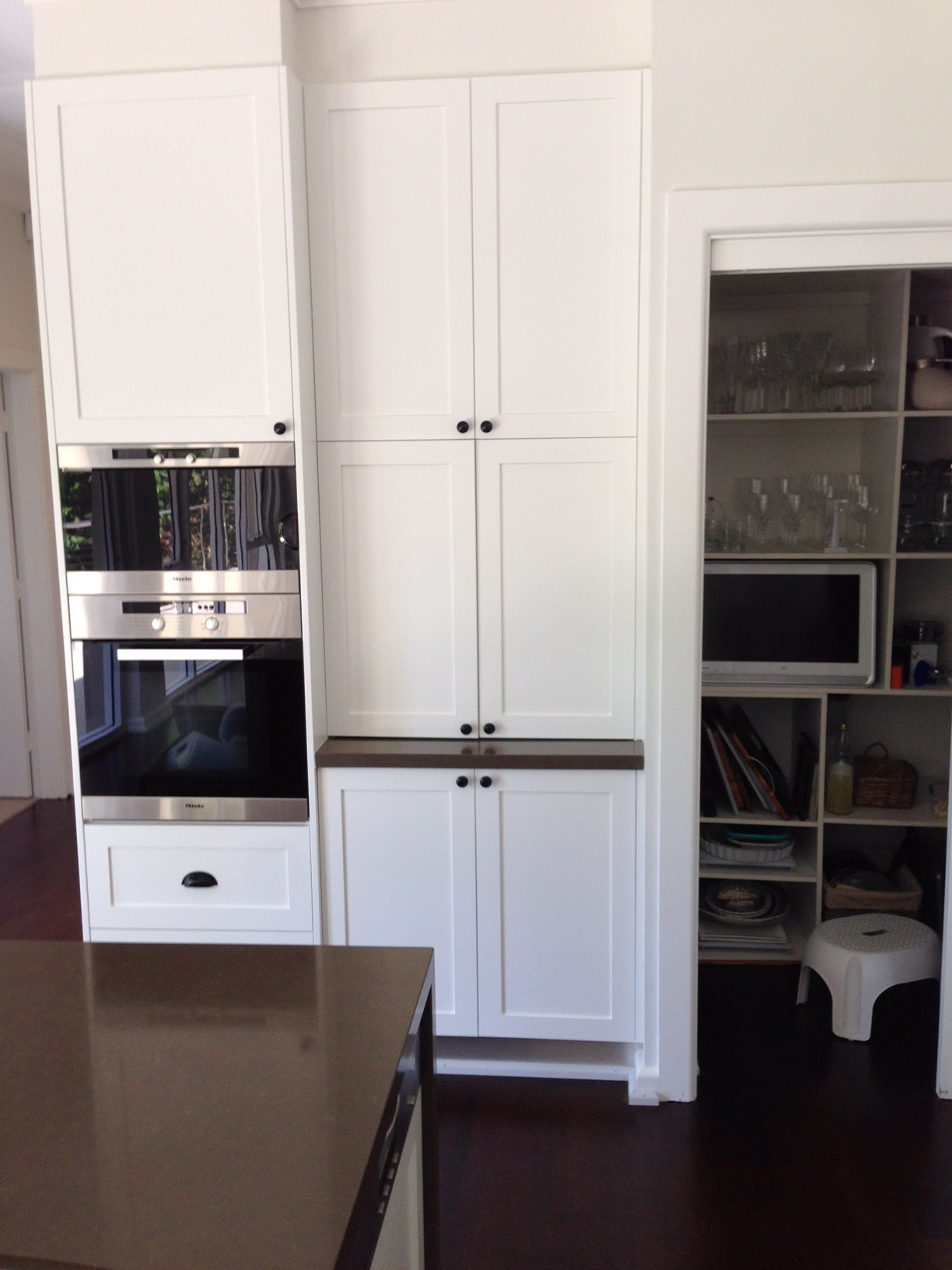 CABINETRY, KITCHEN & FURNITURE