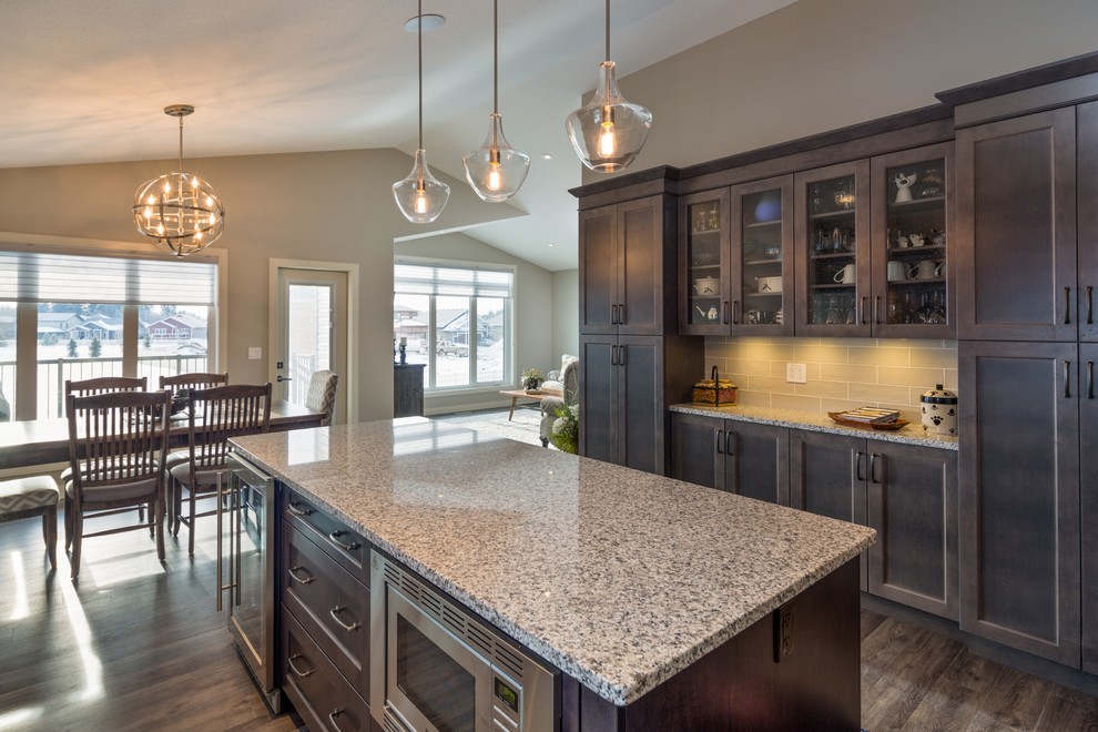 Kitchen - transitional kitchen idea