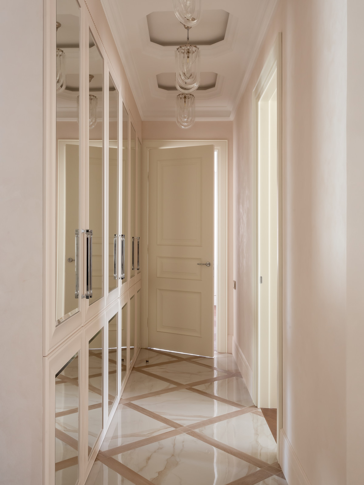 Квартира с классическим настроением для семейной пары