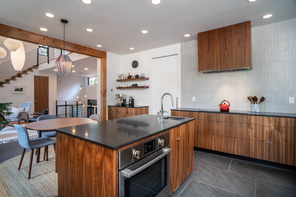 Kitchen - rustic kitchen idea in Phoenix