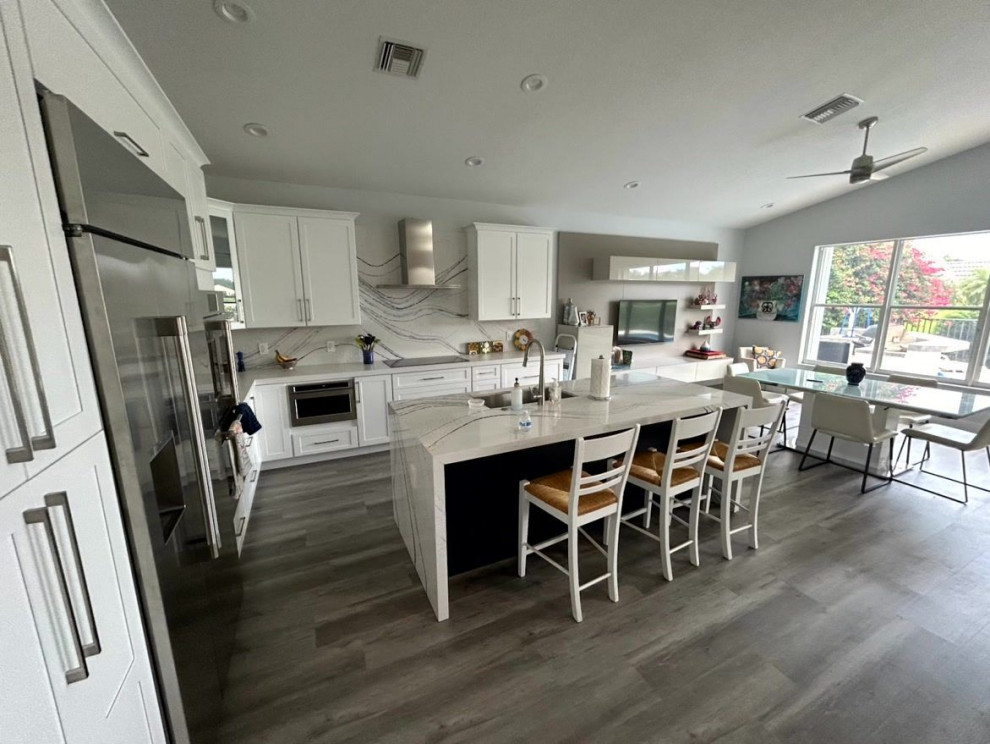 Kitchen - transitional kitchen idea