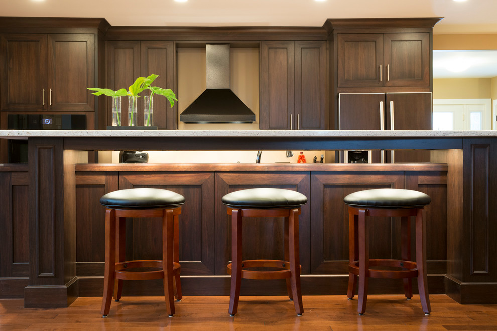 Inspiration for a transitional kitchen remodel in Vancouver