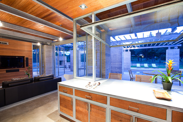 Sisters Retreat contemporary-koek