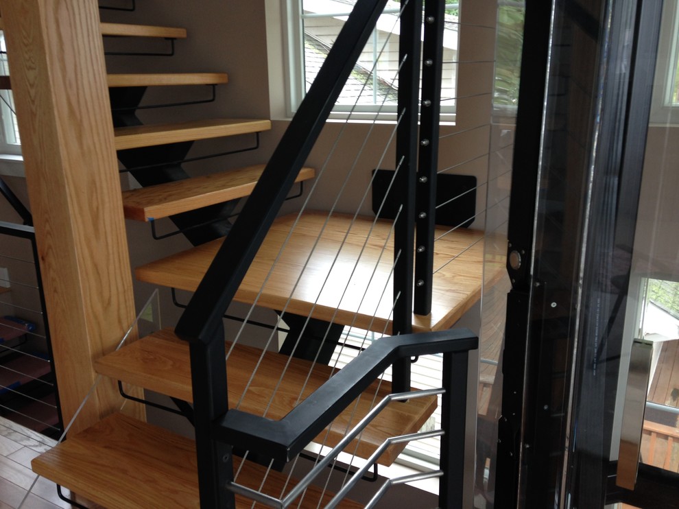 Staircase - contemporary staircase idea