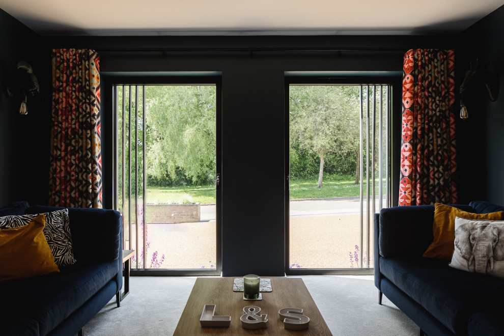 Photo of a contemporary living room in Hertfordshire.