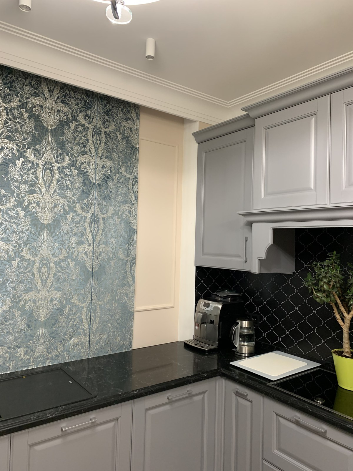 Римские шторы на кухню