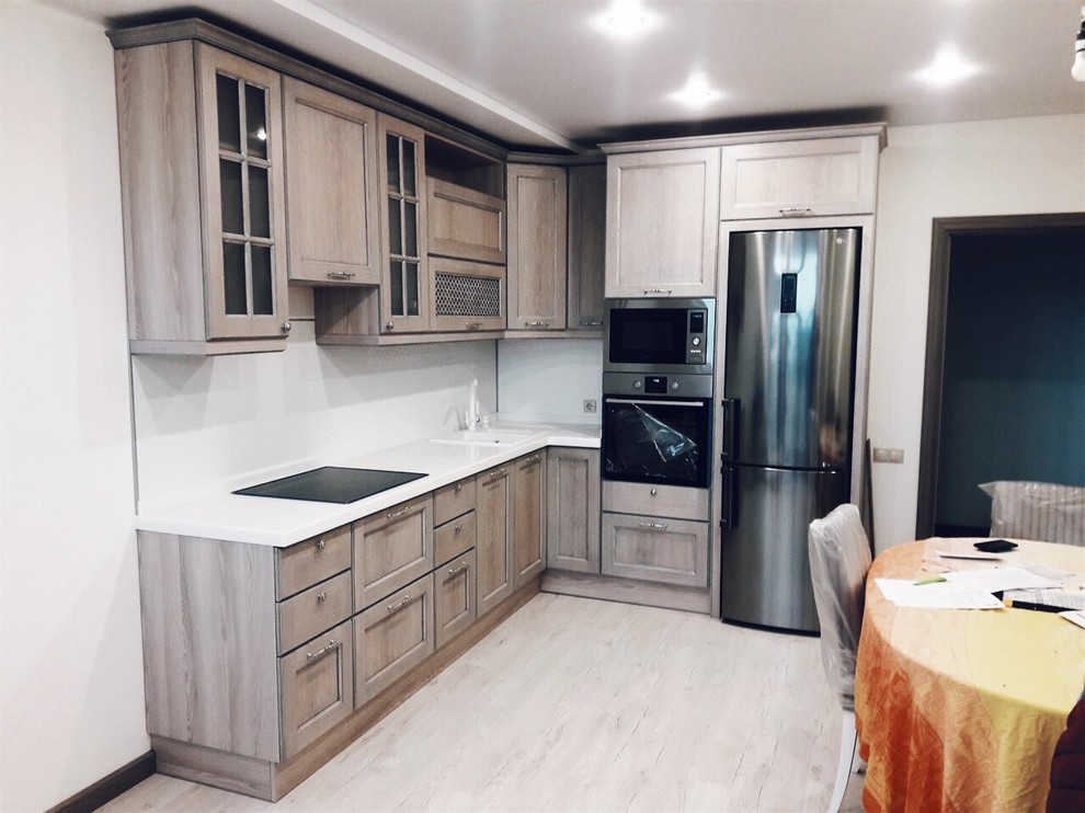 Угловая классическая кухня