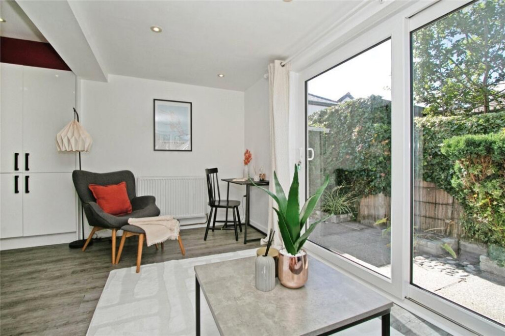 7 Sunnyvale Close - Stage To Sell