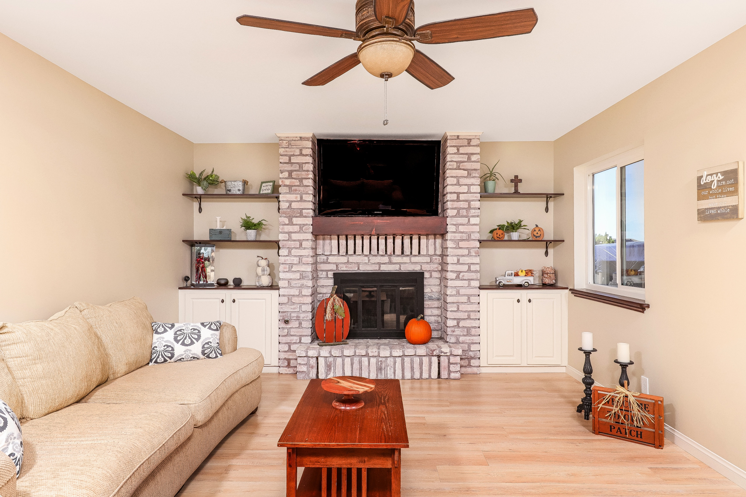 Timeless Kitchen Remodel Design in West Palmdale, CA *Manzanita