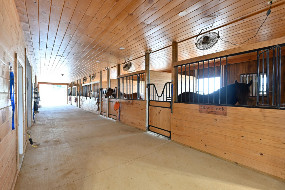 Hinderer Riding Arena