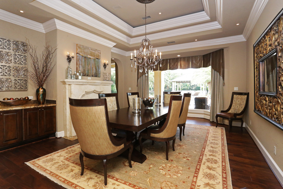 Dining room - transitional dining room idea in Houston