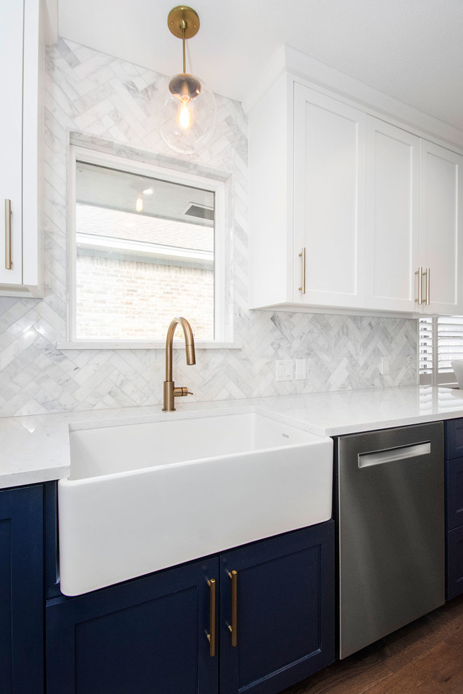 Kitchen - transitional kitchen idea in DC Metro