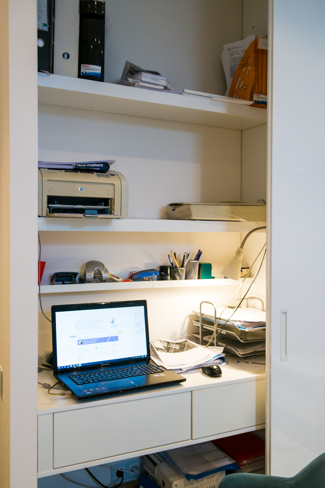 Шкаф с рабочей зоной