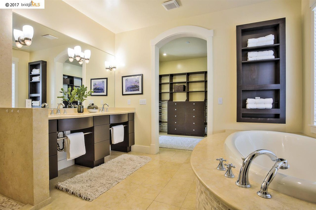 Contemporary Craftsman