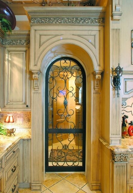 Example of a transitional kitchen design in Austin