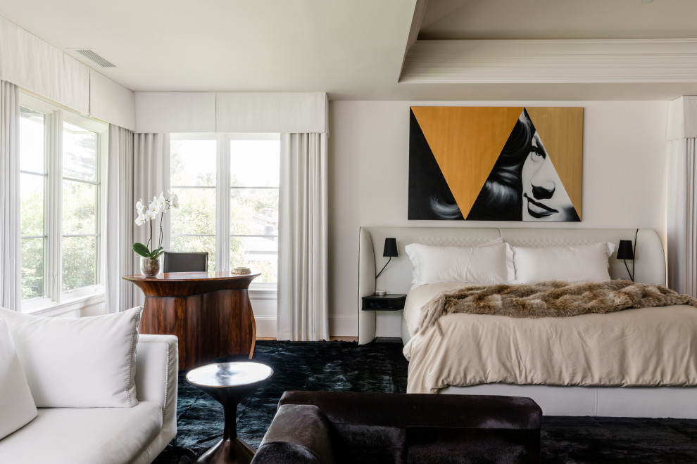 Inspiration for a transitional bedroom in Sacramento.