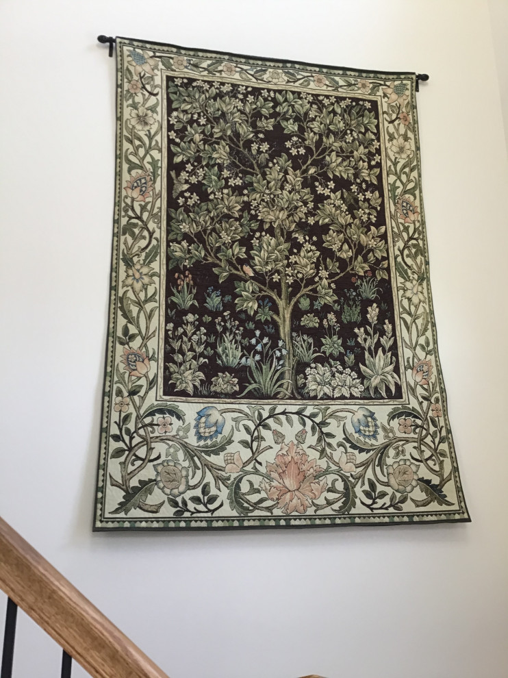 Need help with a wall tapestry placement