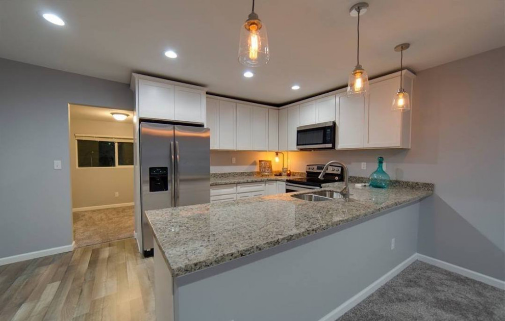 Kitchen - kitchen idea in Seattle