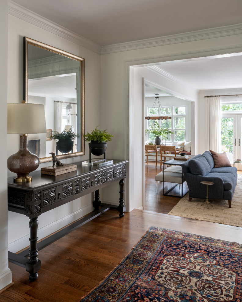 Example of a transitional entryway design in DC Metro