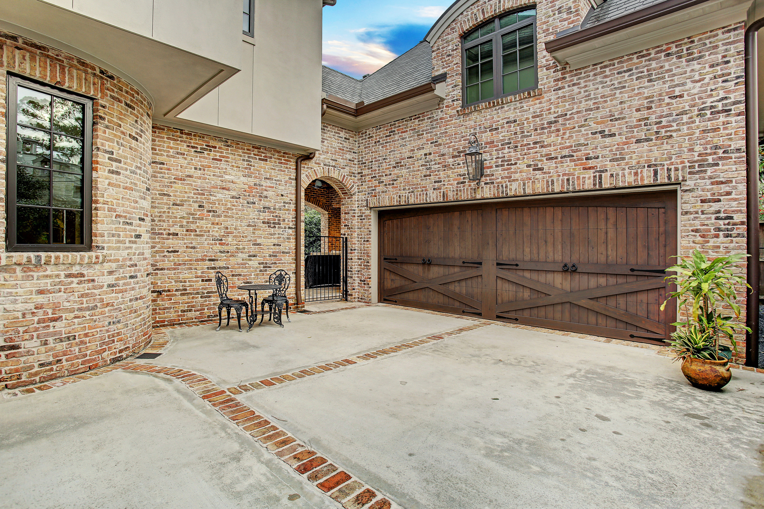 Amazing Memorial Park Brick Home