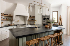 10 Dramatic Kitchen Island Countertop Ideas