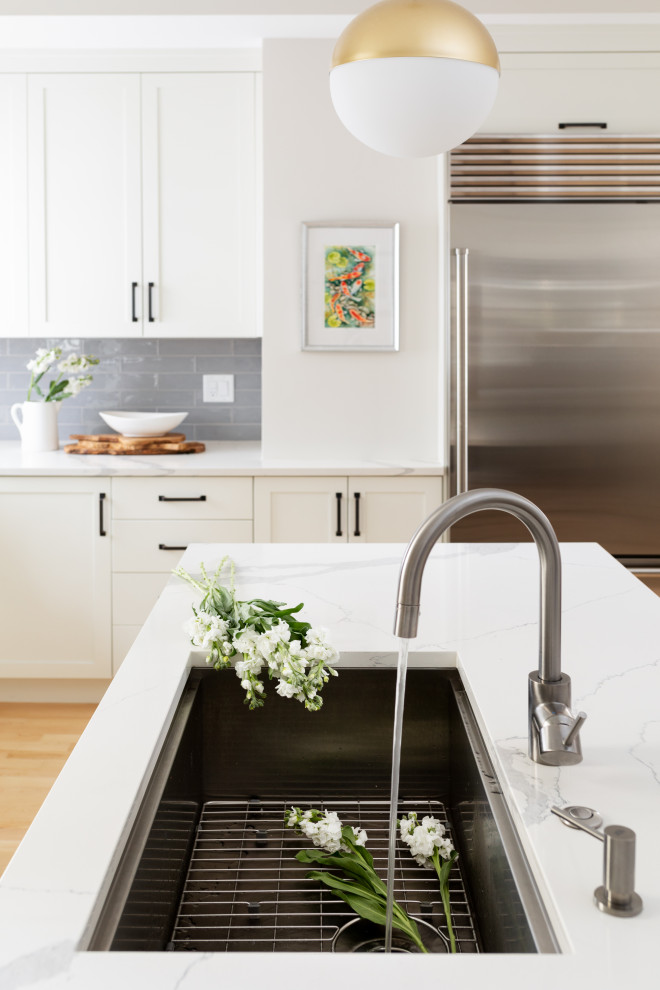 Inspiration for a transitional kitchen remodel in Boston