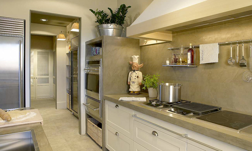 Kitchen - kitchen idea in Boston