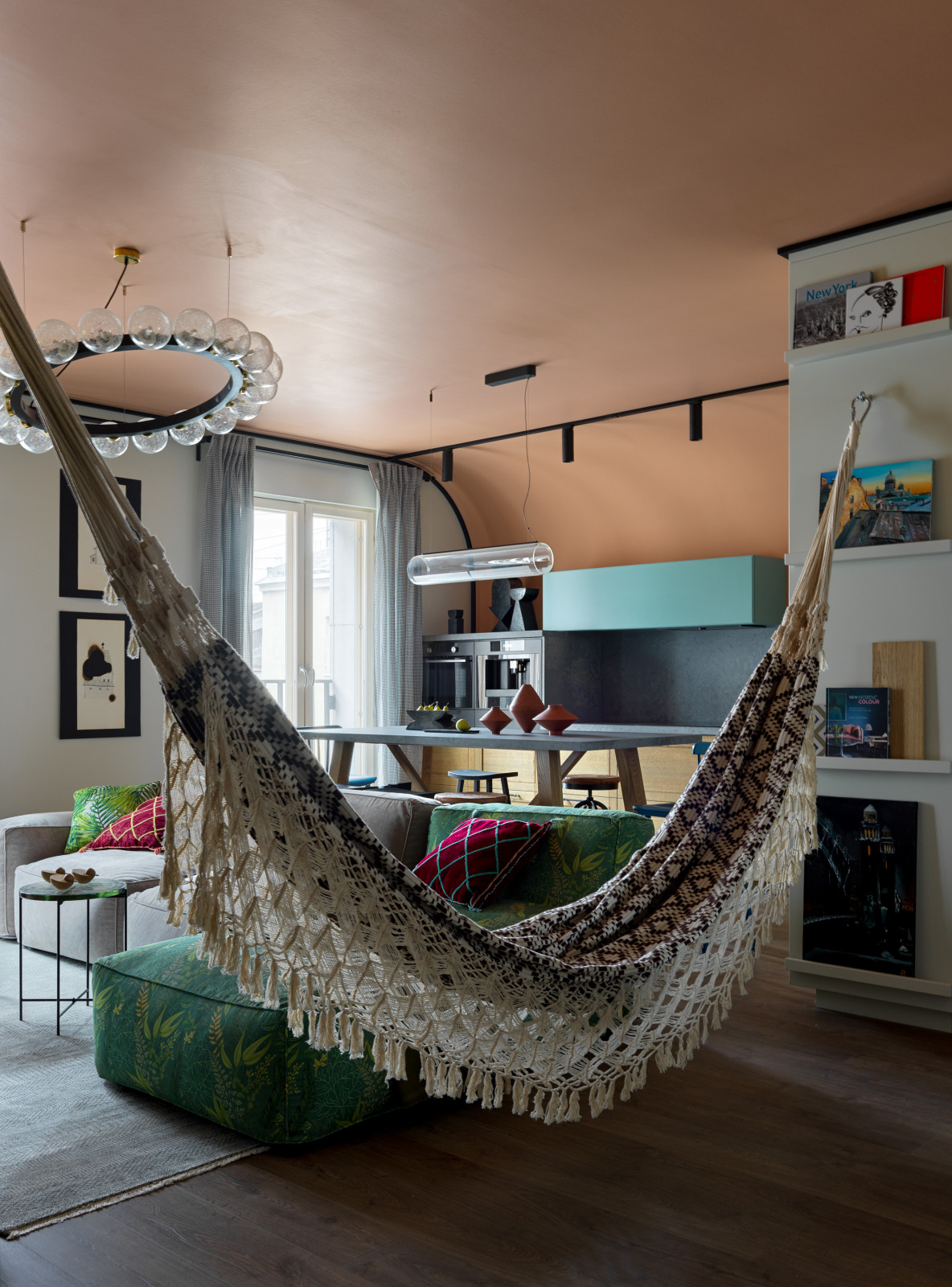 Квартира на Мытниской с дерзким дизайном