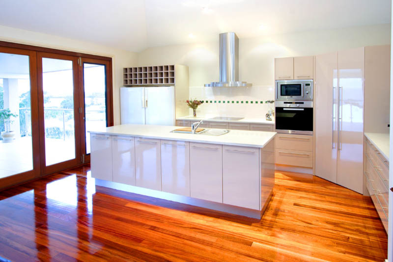 Inspiration for an expansive contemporary kitchen in Brisbane.