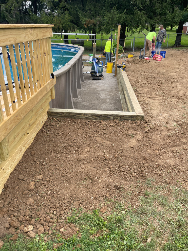 Bellefontaine, OH Pool Retaining Wall