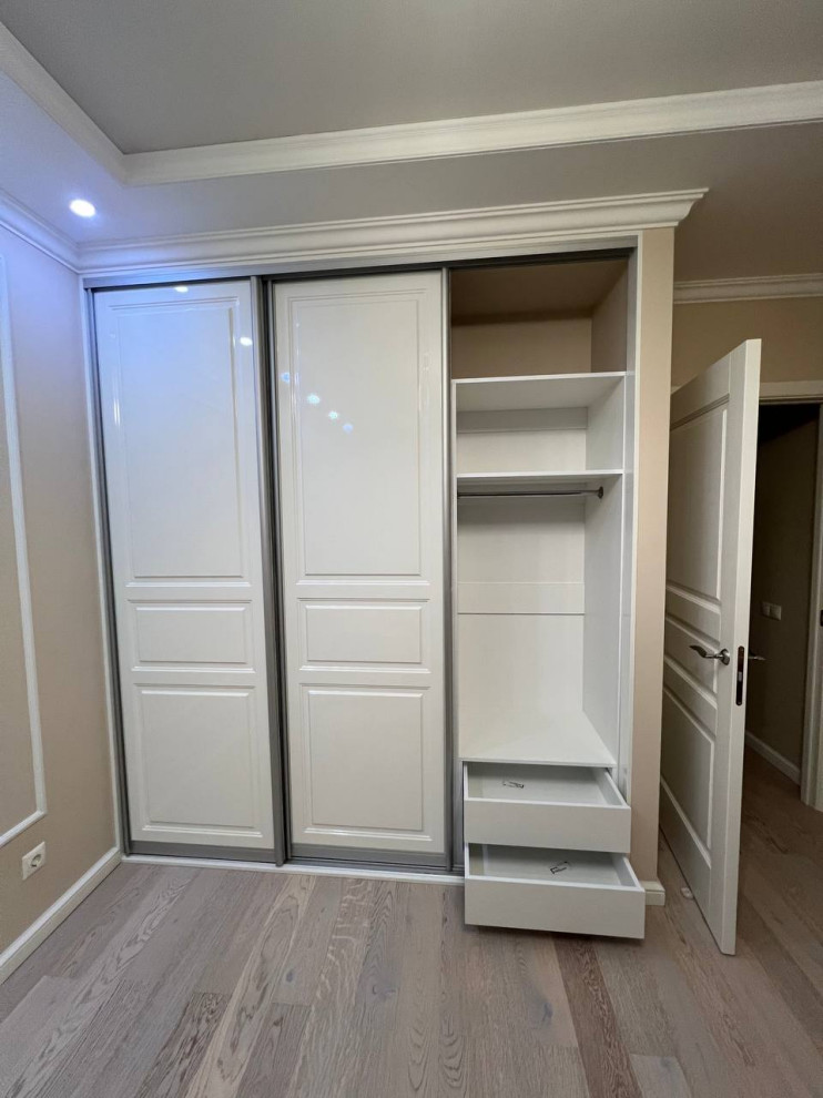 Шкаф купе глянец