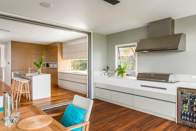 Modern Queenslander contemporary-kitchen