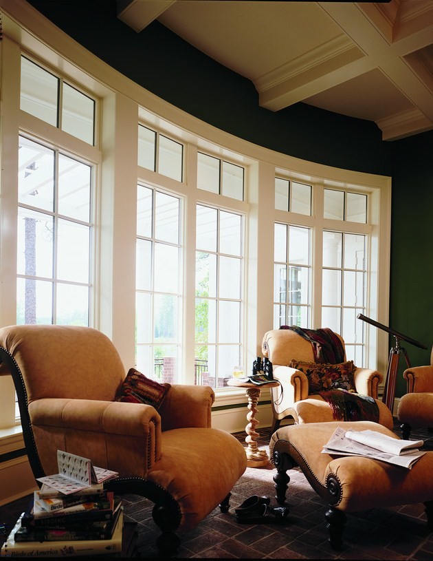 This is an example of a traditional family room in Minneapolis.