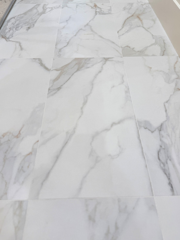 Turnberry Full Bathroom – Soft Modern Coastal