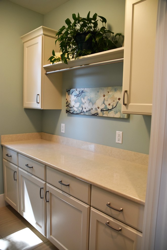 Home design - transitional home design idea