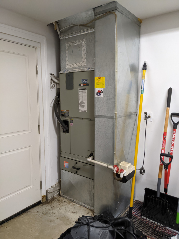 Central heat SMELLS BAD!