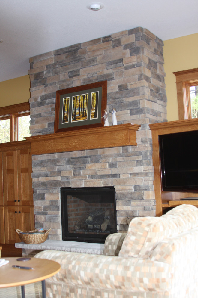 Home design - craftsman home design idea in Minneapolis