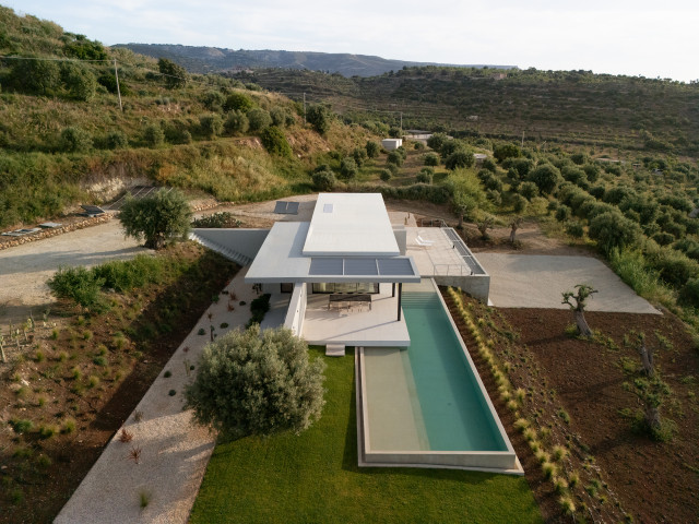 casa Calypso contemporary-pools-and-hot-tubs