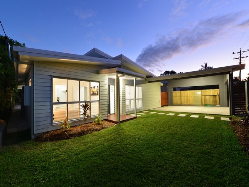 Contemporary exterior in Cairns.