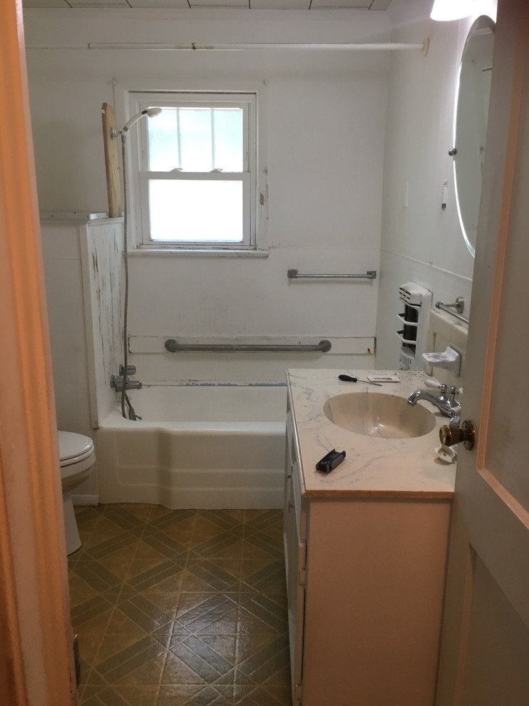Complete bath 9 x7 Remodel. Need help with layout.
